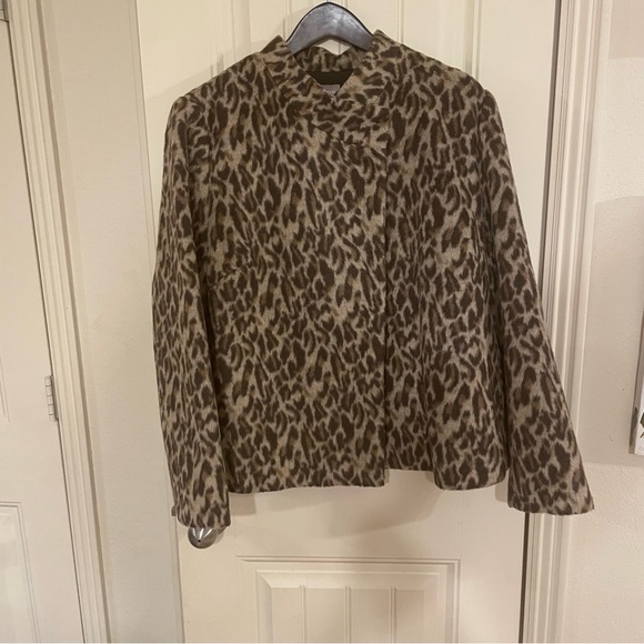 Chico's Cheetah Print Jacket Size: 3 - Only Worn Once! ☀️ Limited Edition ! - Picture 6 of 12